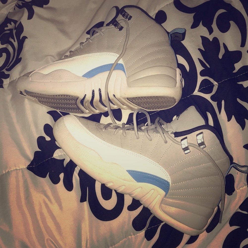 Jordan 12s size 5y